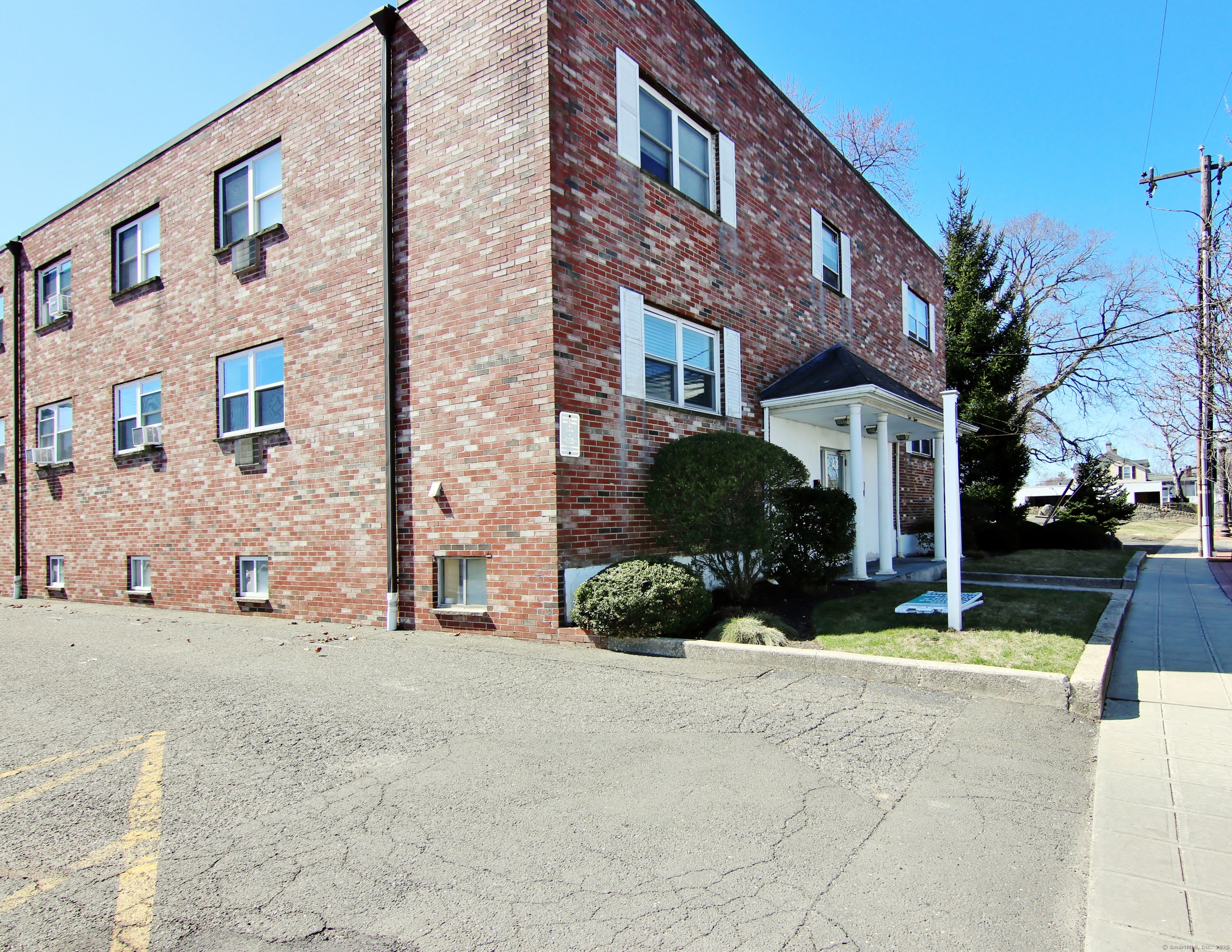 43 Crescent Street APT 11