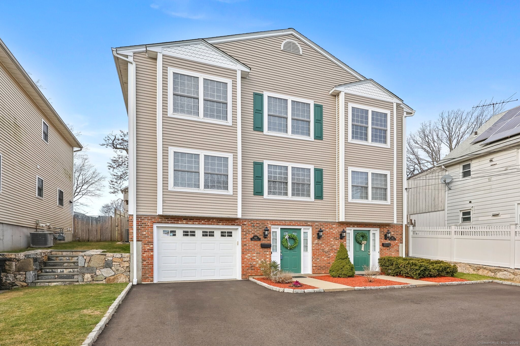 103 Dean Street RIGHT Side