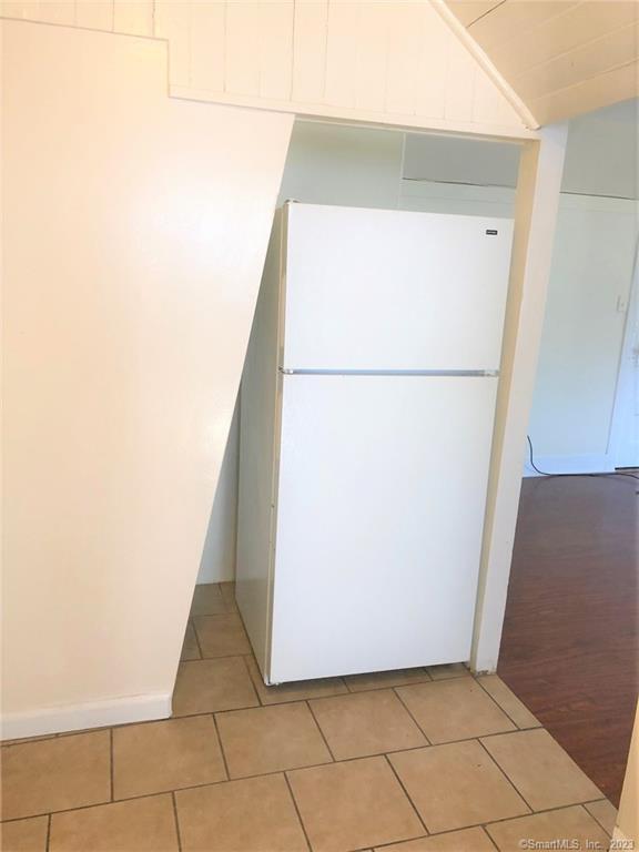 1944 Bedford Street 3