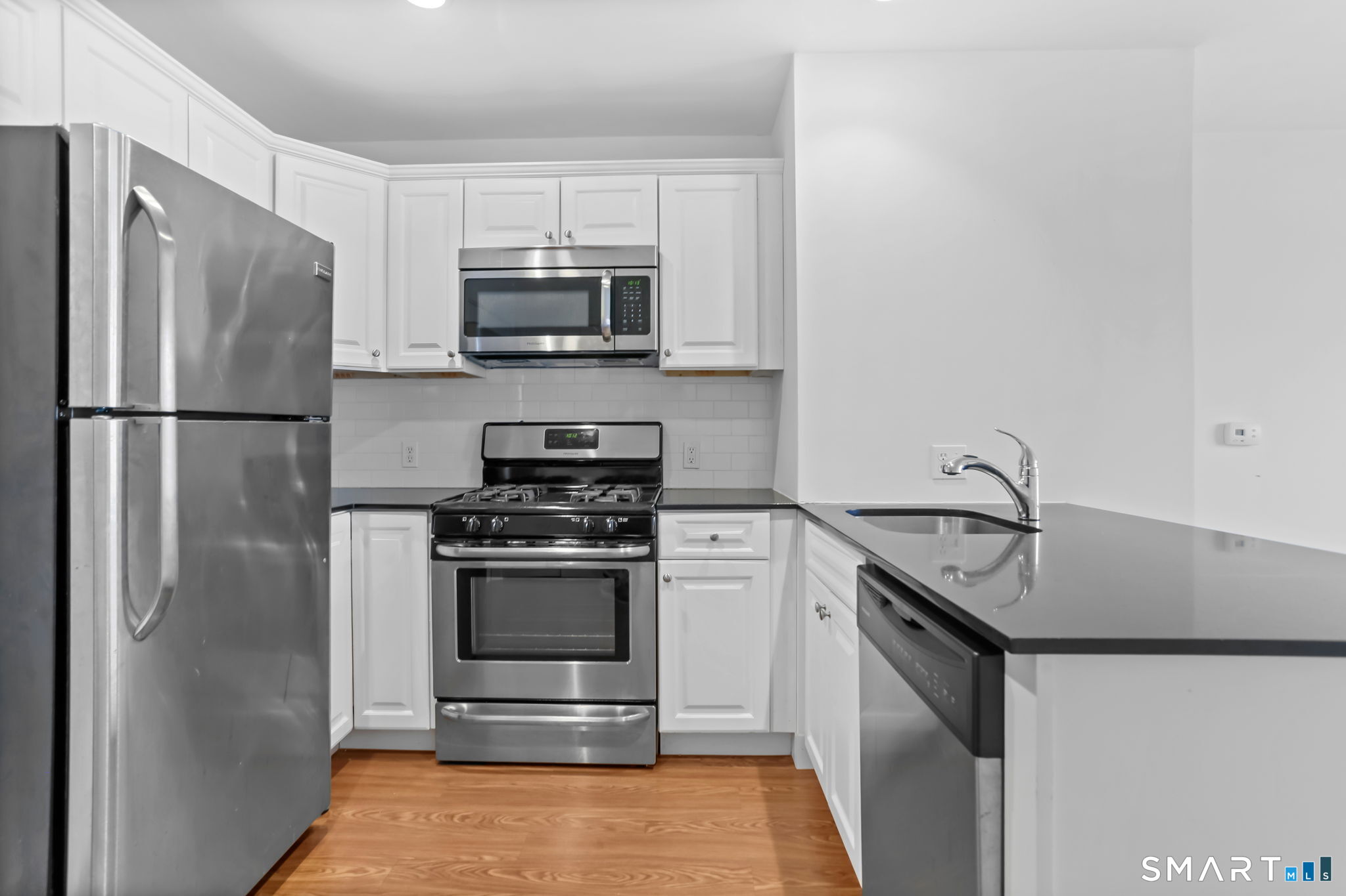 947 Hope Street 402
