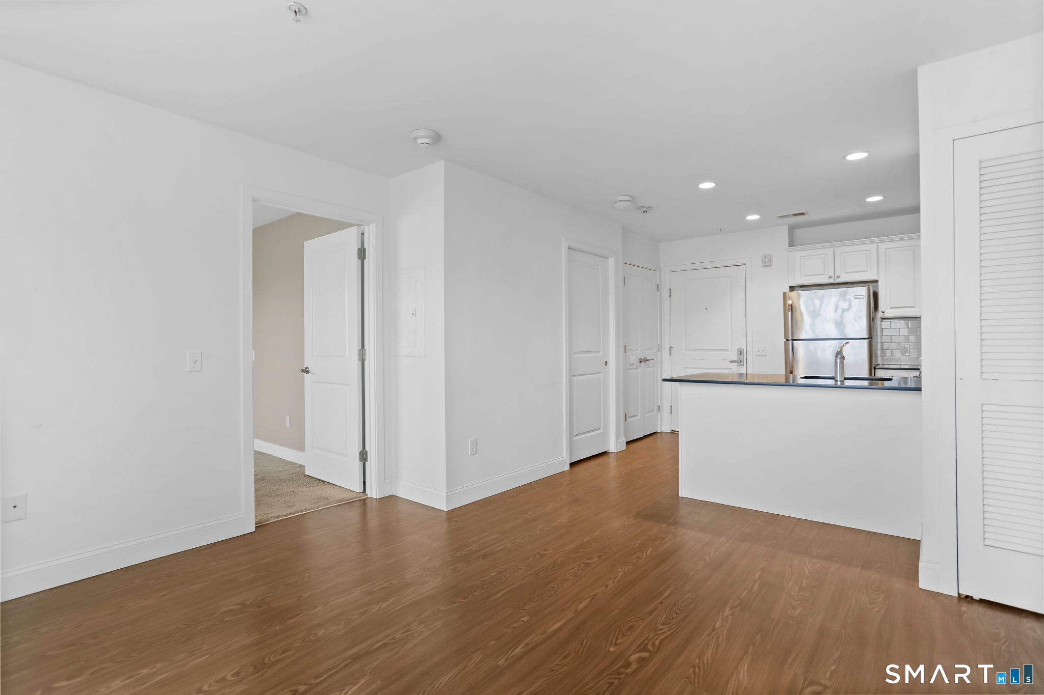 947 Hope Street 402