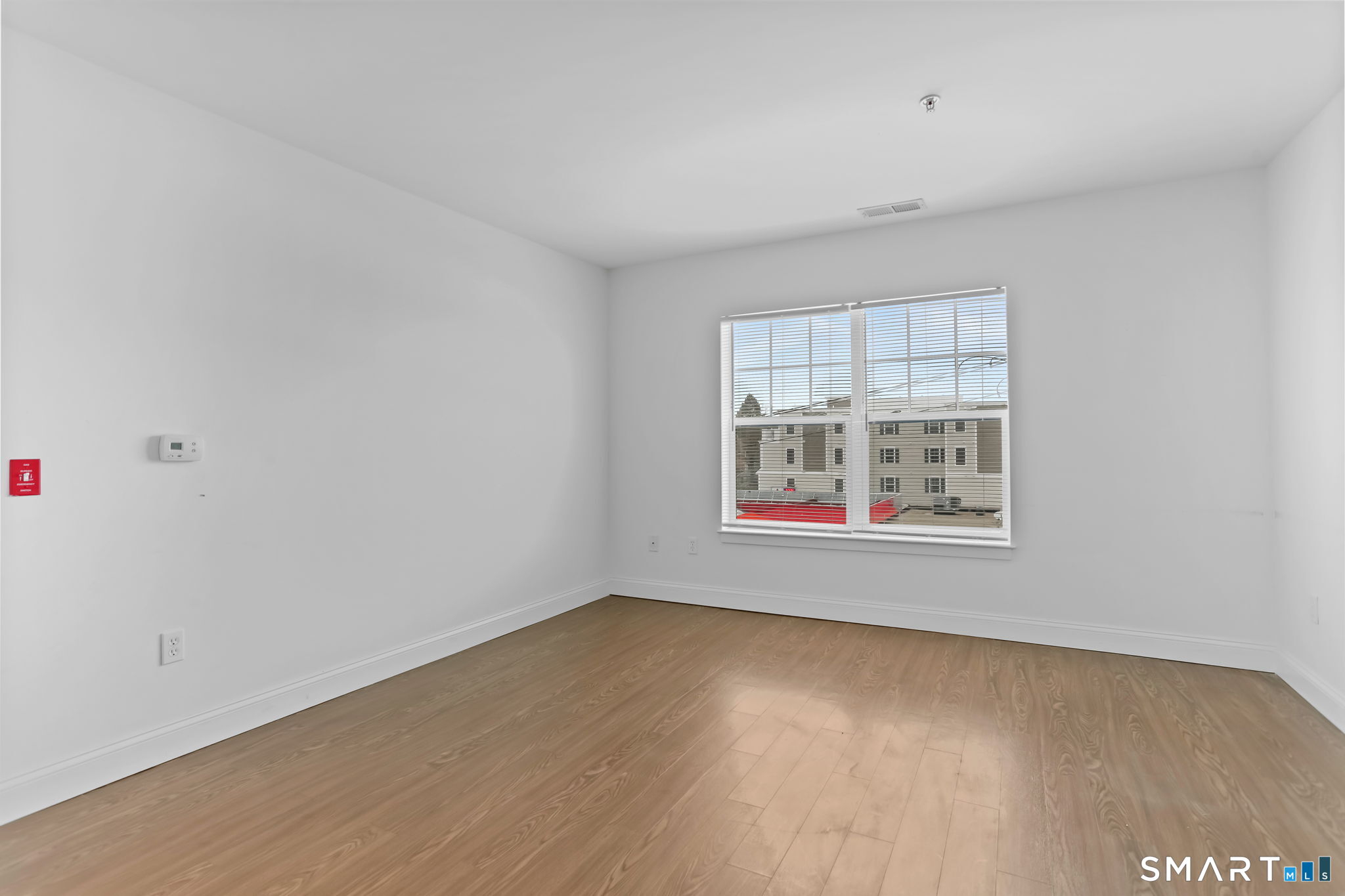 947 Hope Street 402