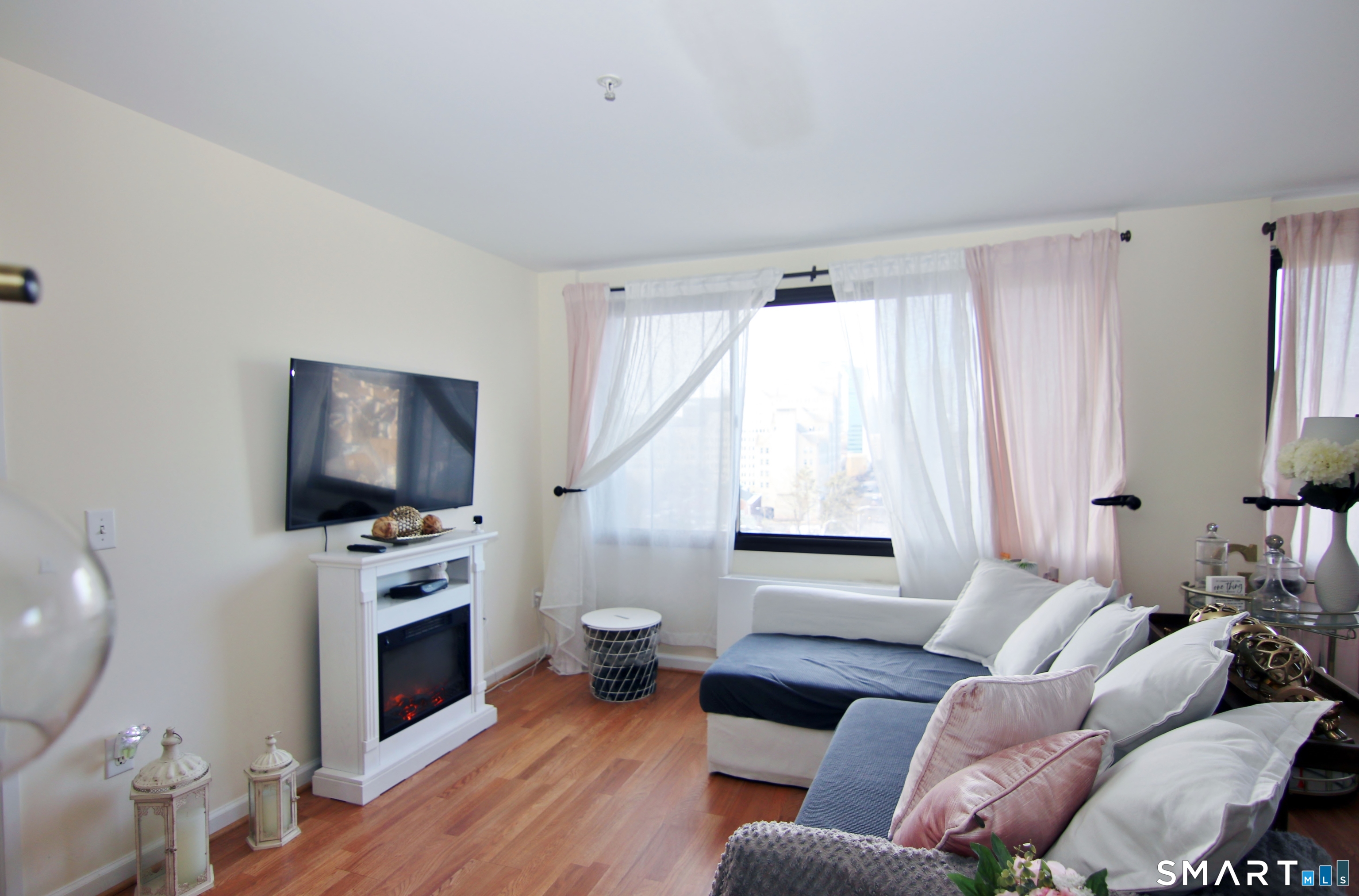 300 Broad Street 603