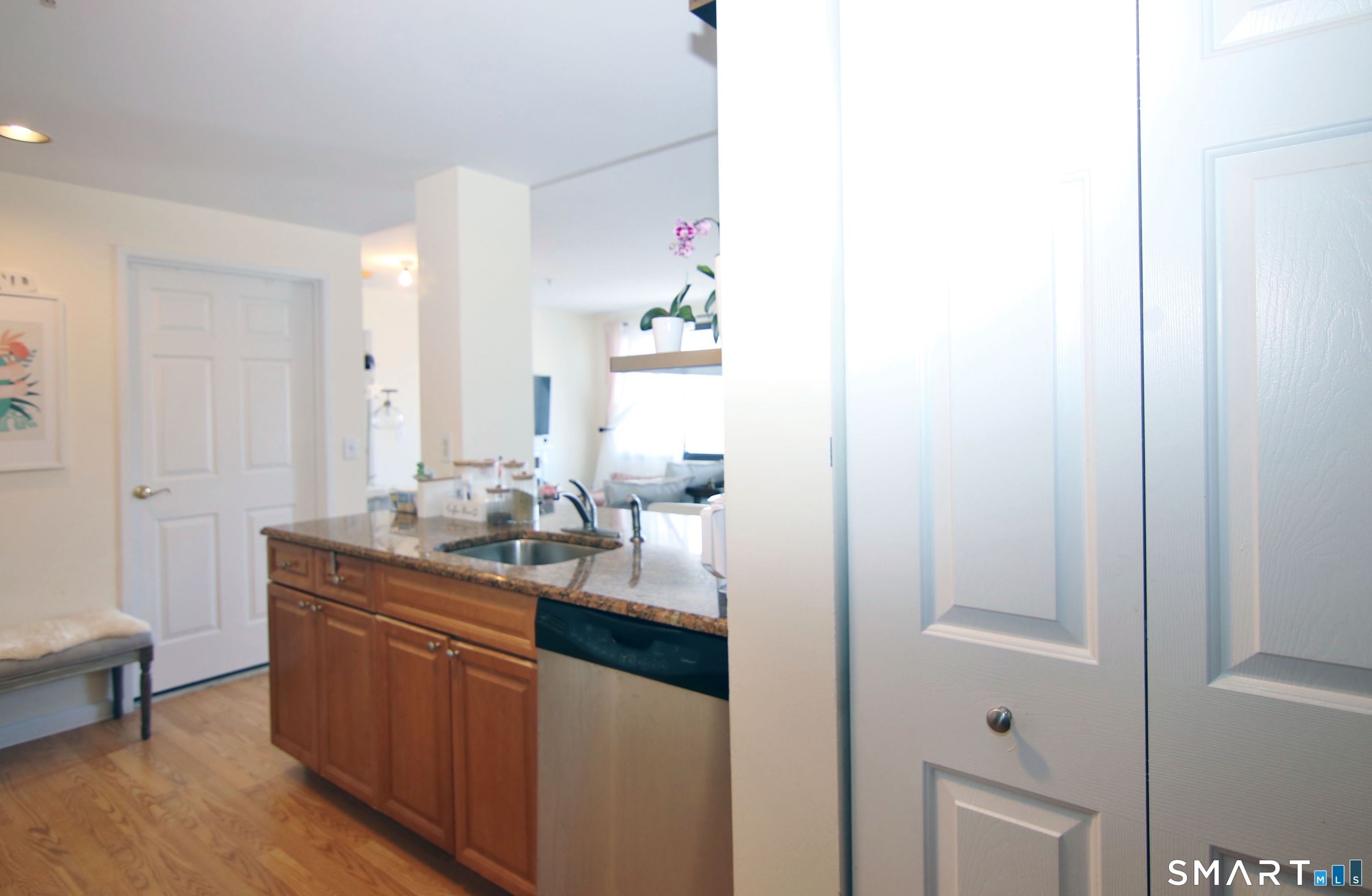 300 Broad Street 603