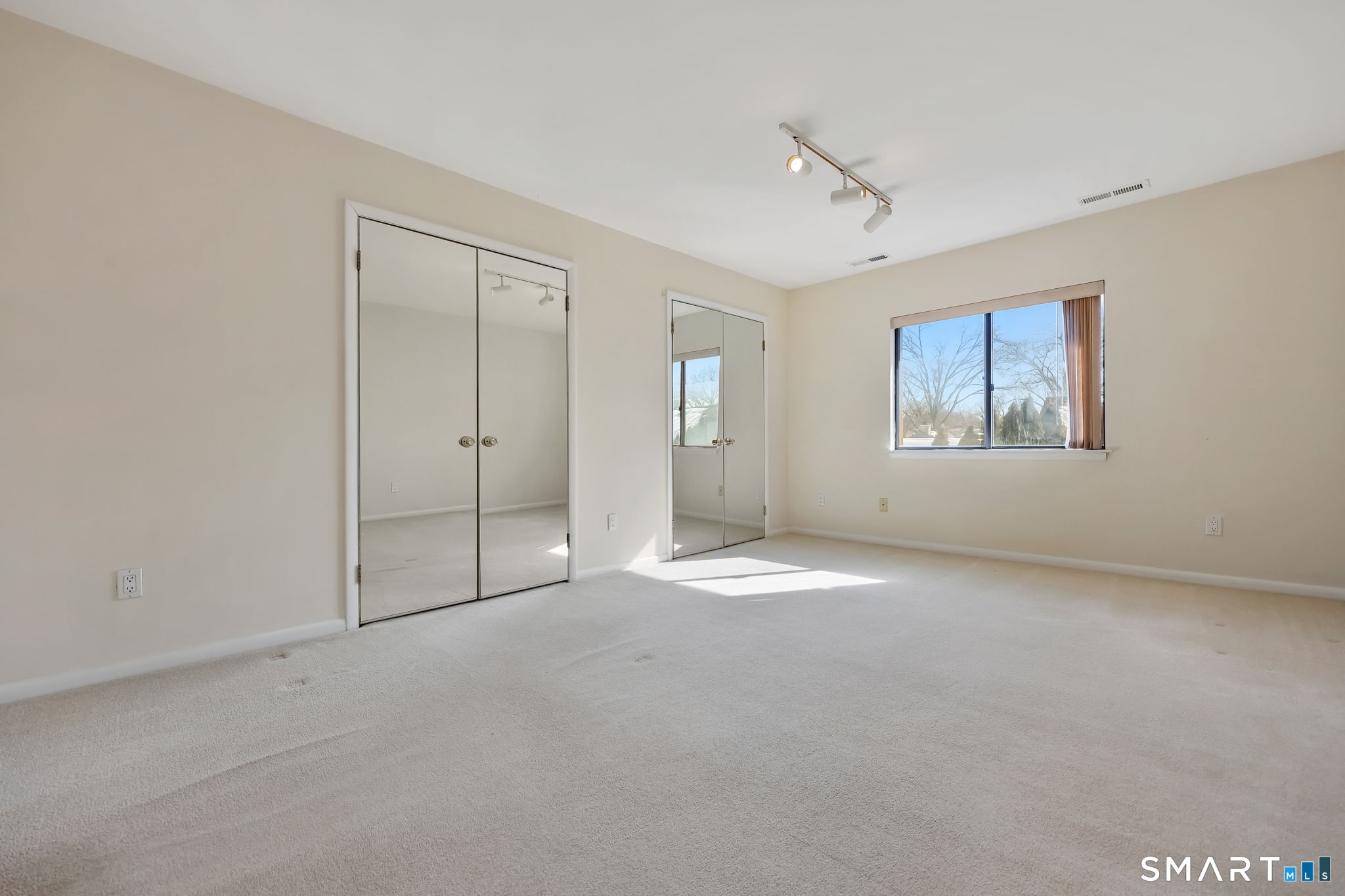 2437 Bedford Street C11