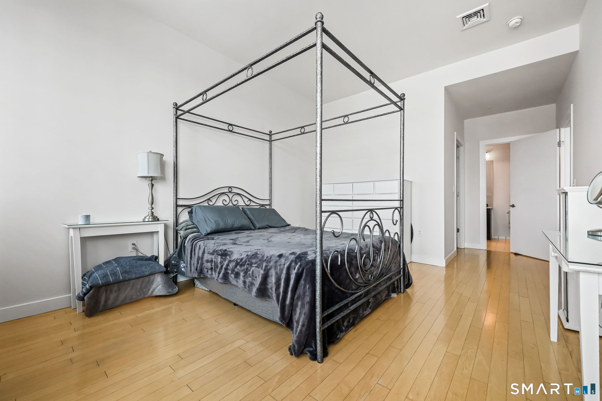 1515 Summer Street 601