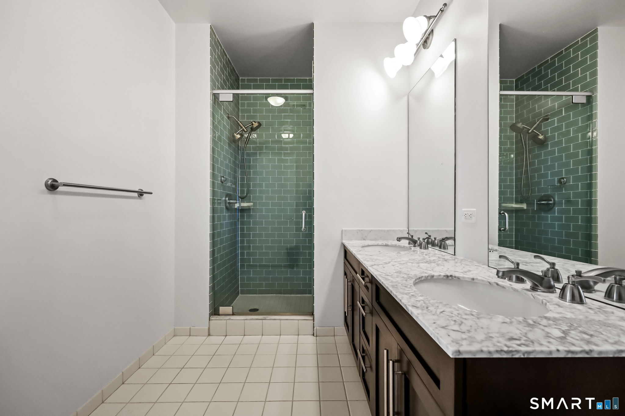 1515 Summer Street 601