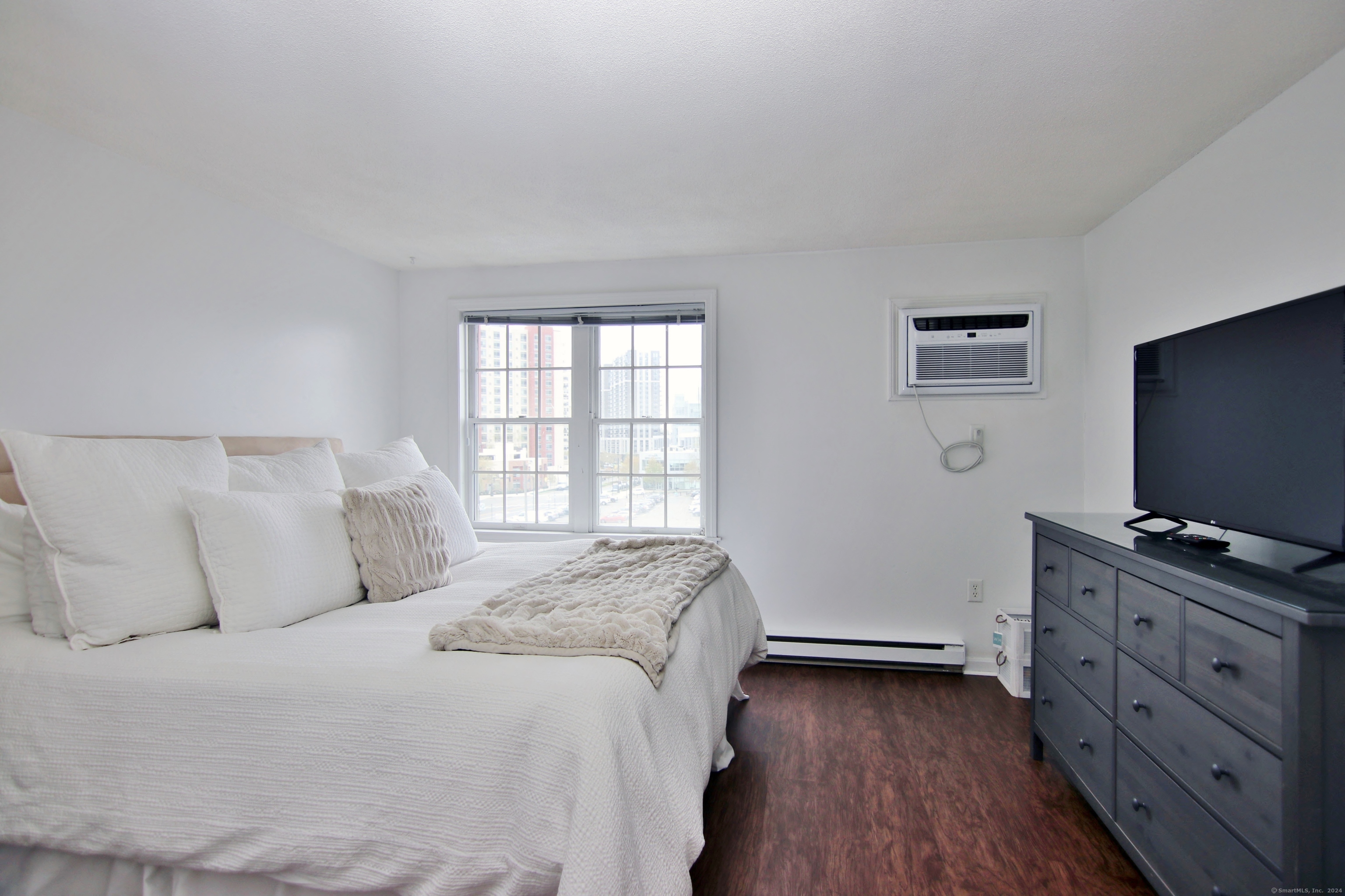 256 Washington Boulevard 9