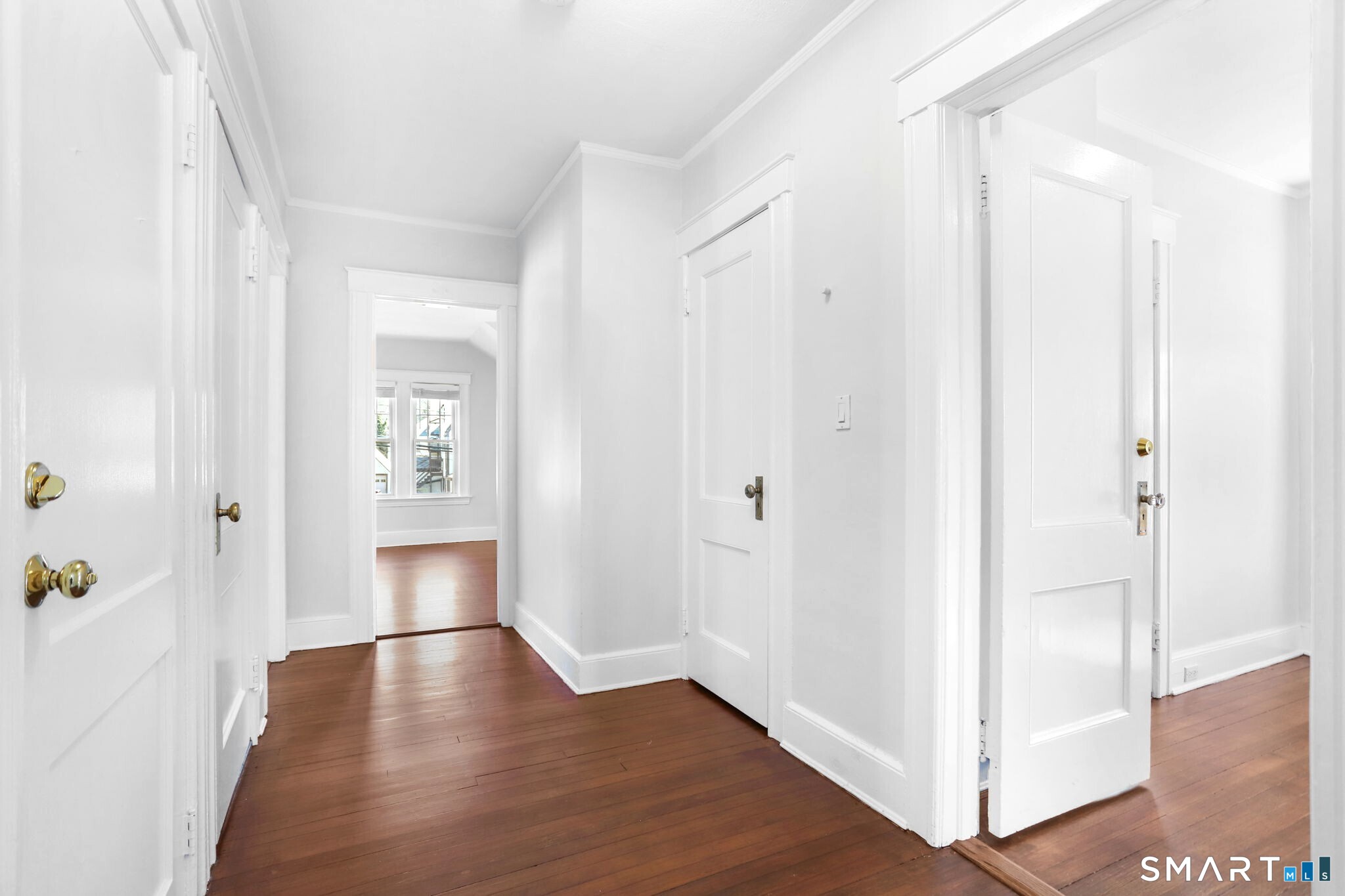 1872 Bedford Street 2
