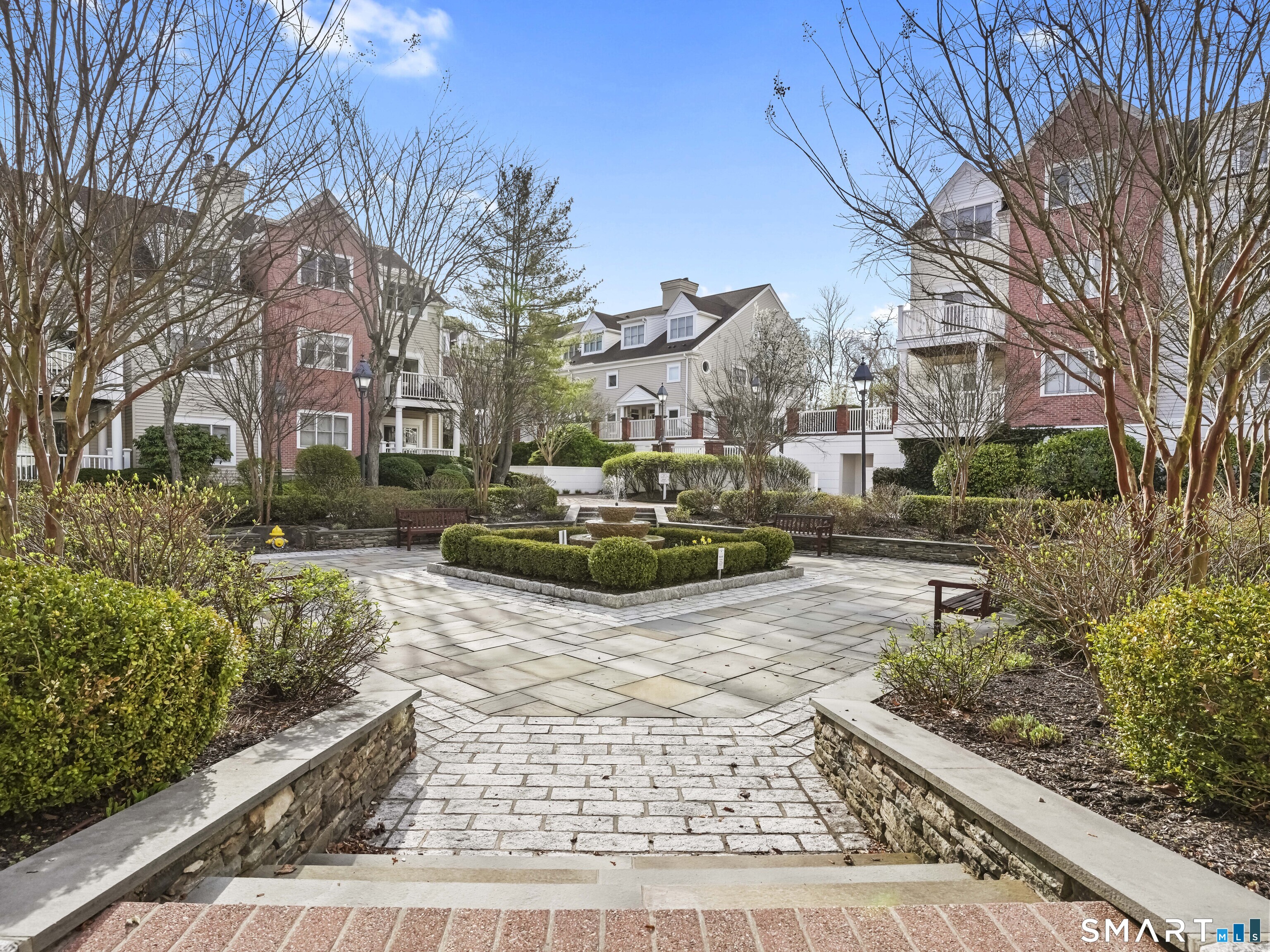 51 Forest Avenue 23