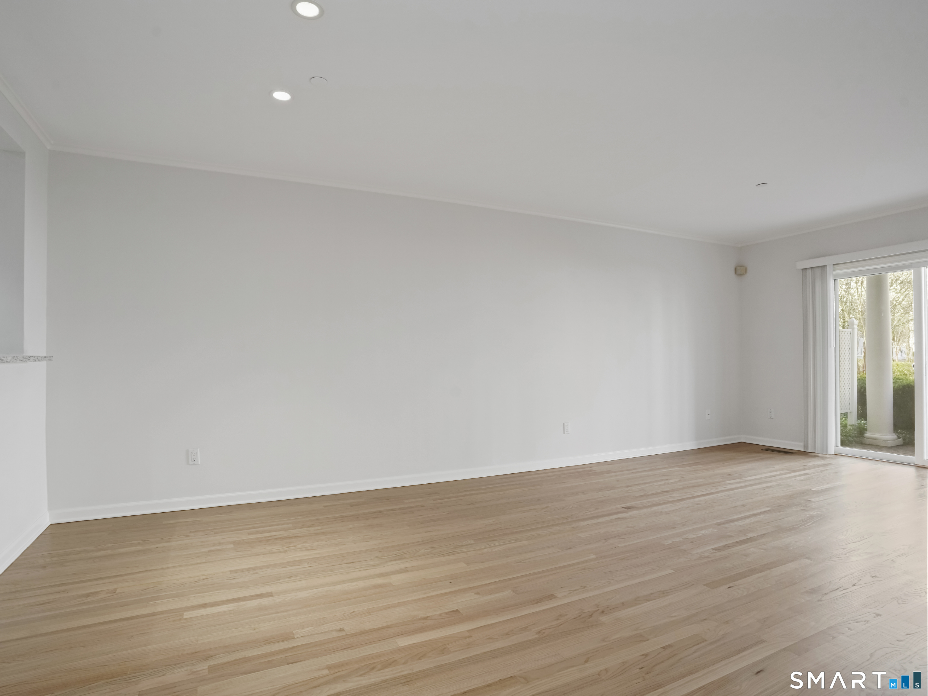 51 Forest Avenue 23