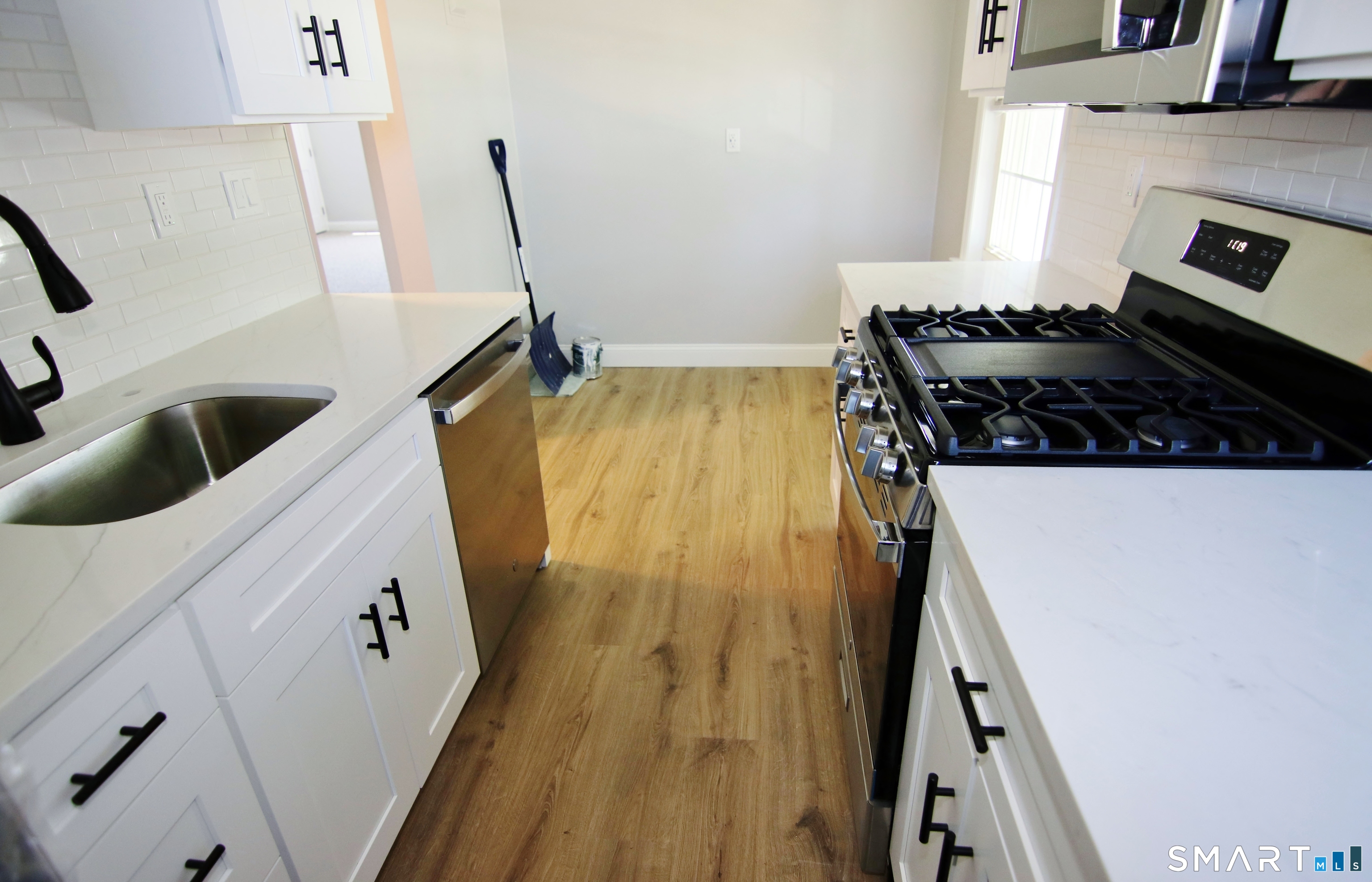 6 Revere Drive 3