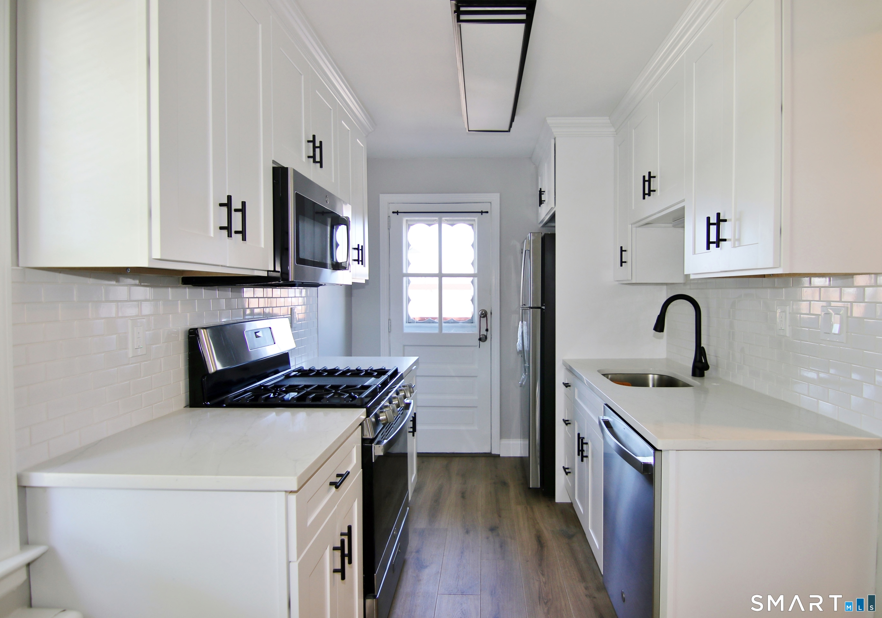 6 Revere Drive 3