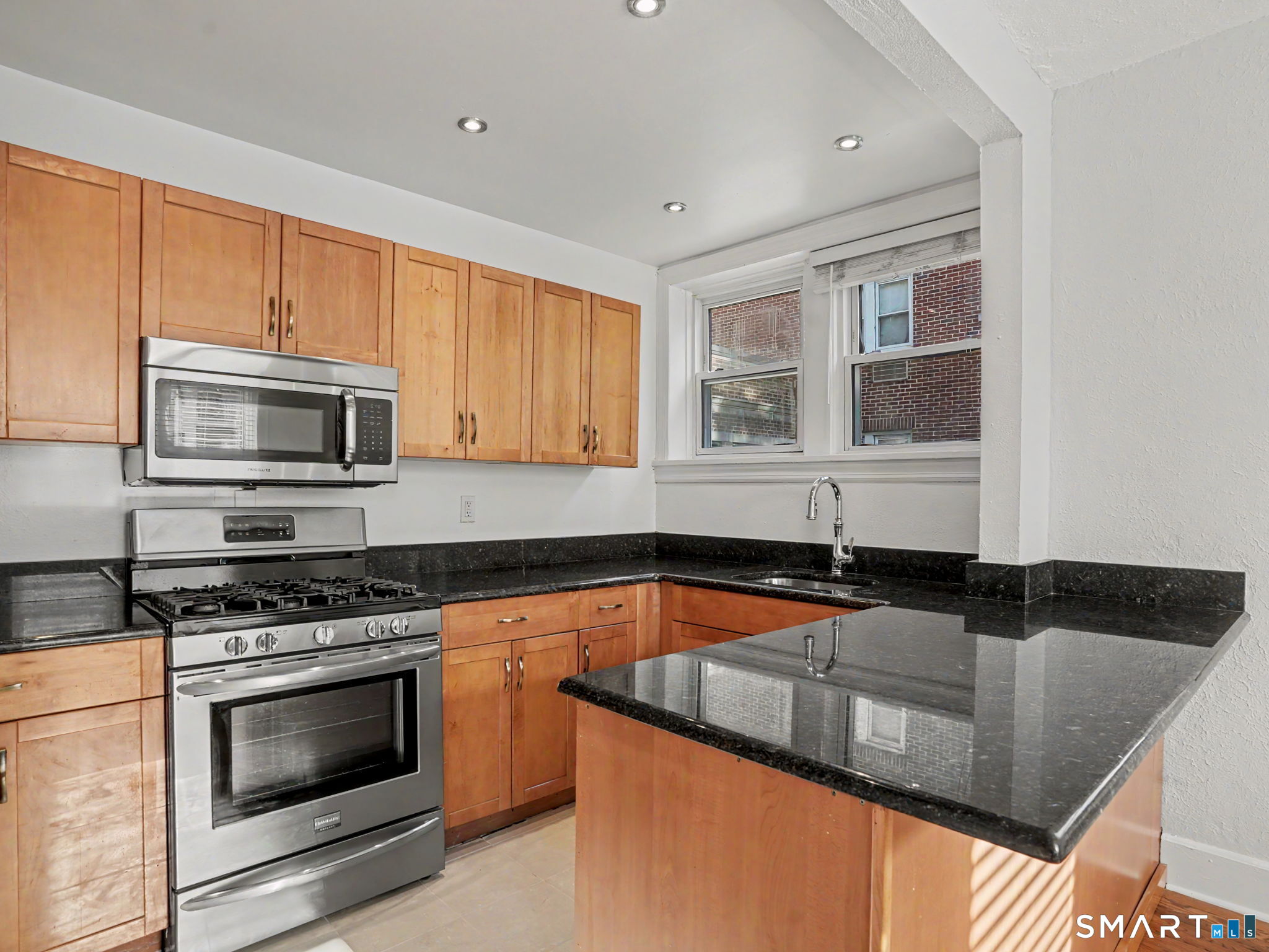77 Glenbrook Road 101