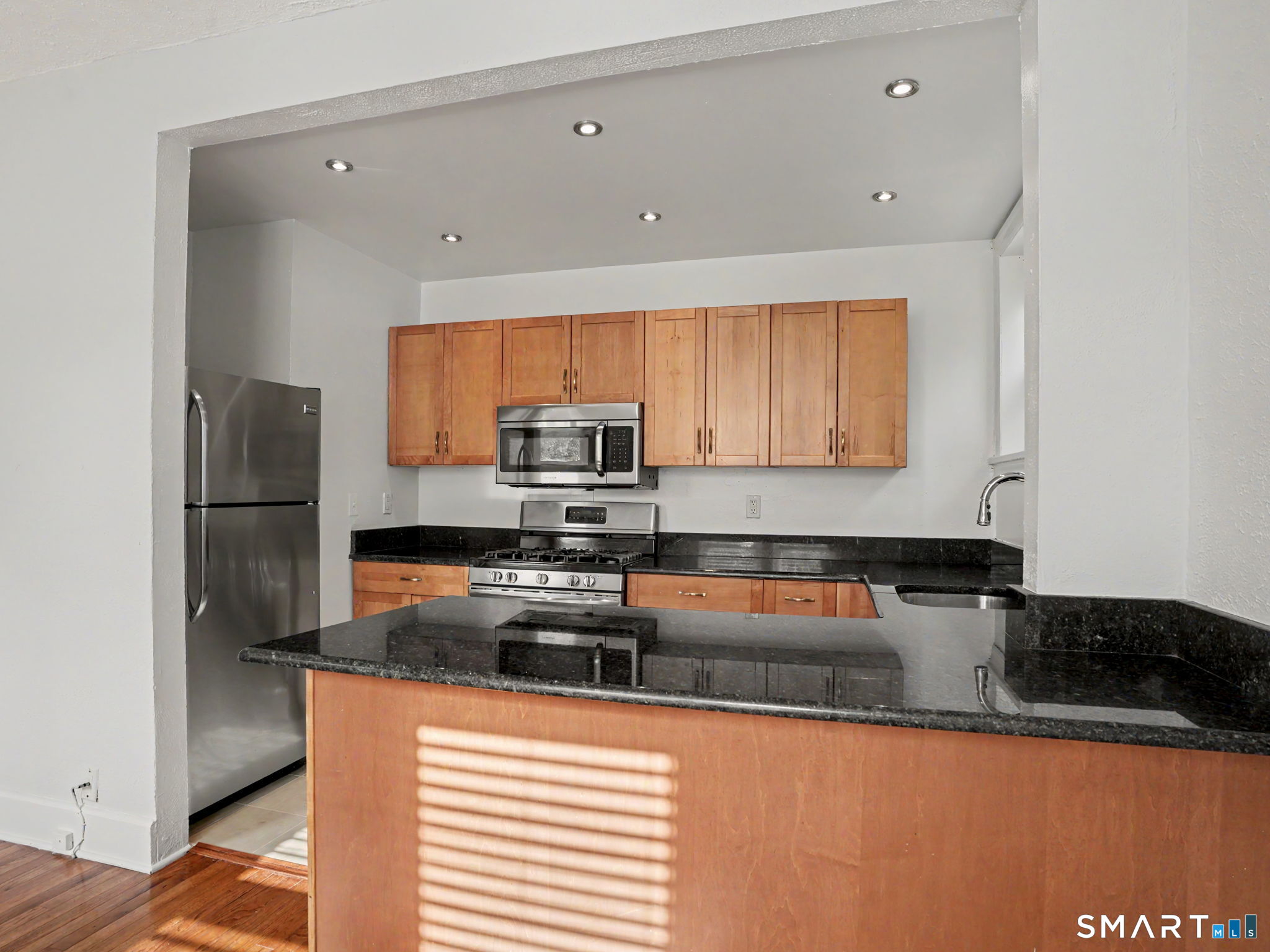 77 Glenbrook Road 101