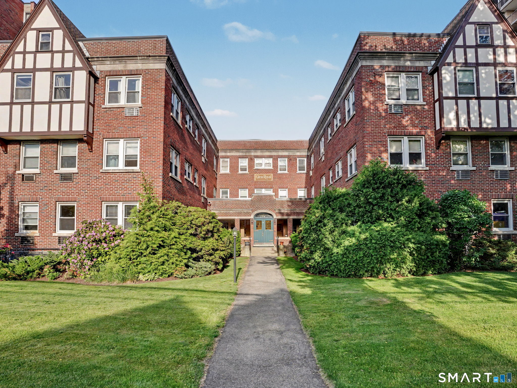 77 Glenbrook Road 101