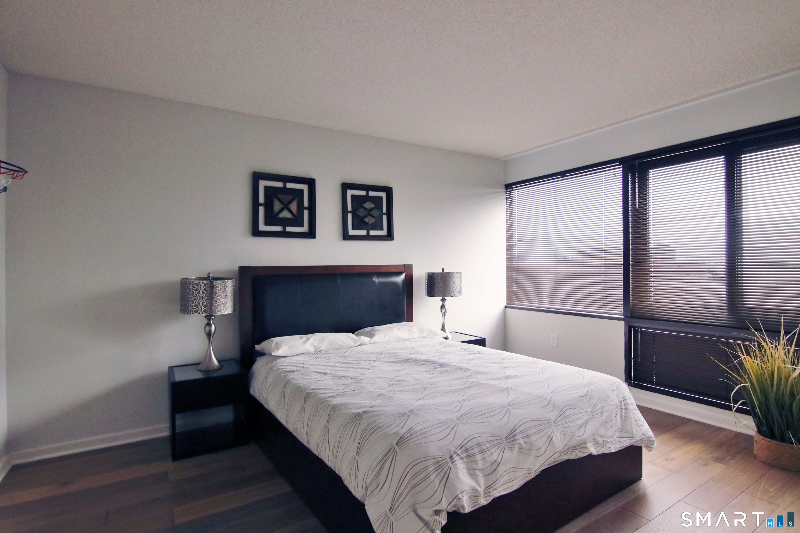 127 Greyrock Place Unit: 1507