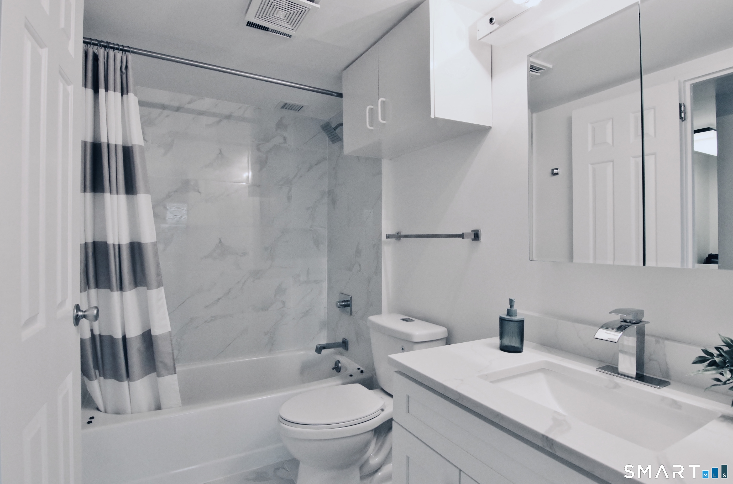 127 Greyrock Place Unit: 1507