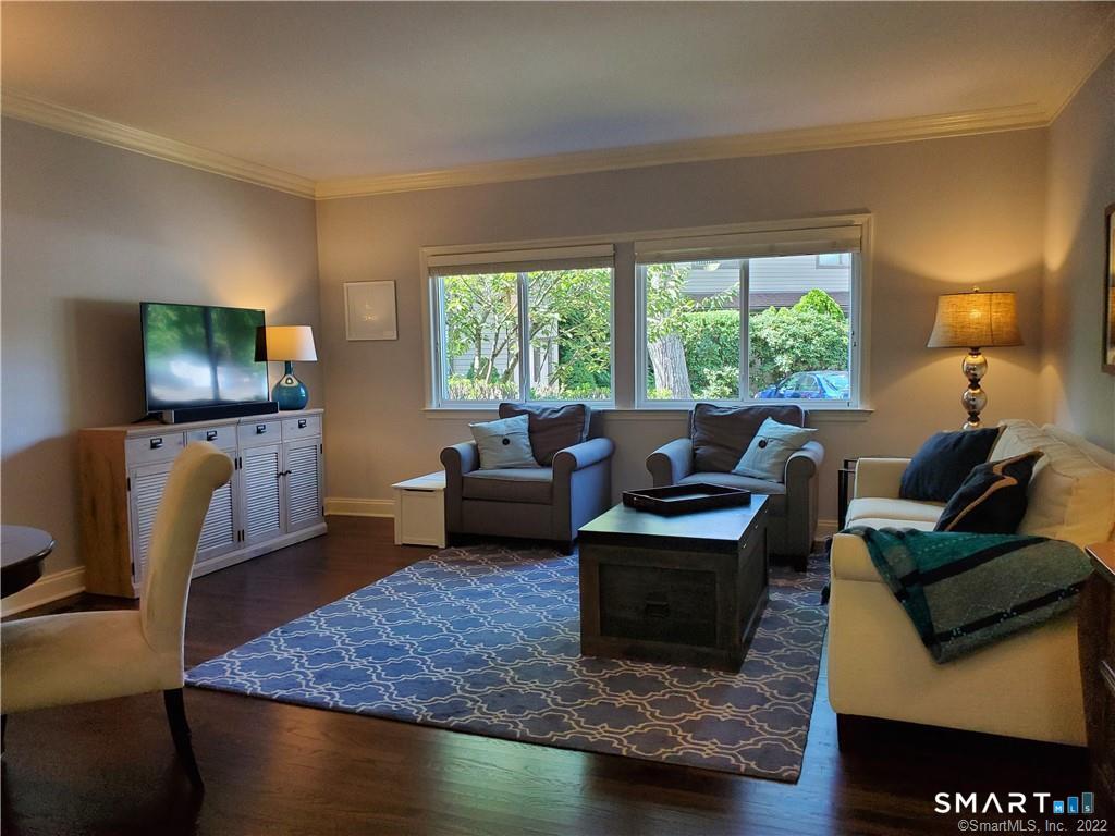 2435 Bedford Street Unit: 21A