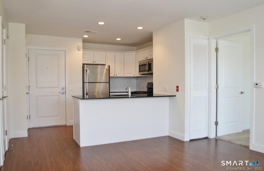 947 Hope Street Unit: 203