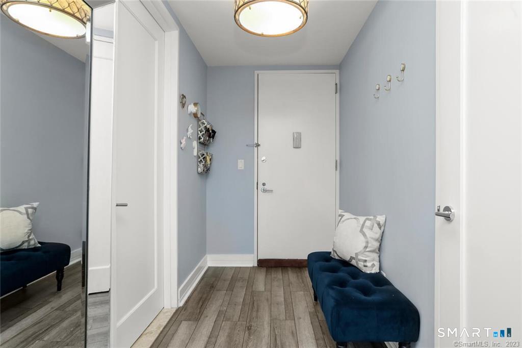 1 Broad Street Unit: 8E