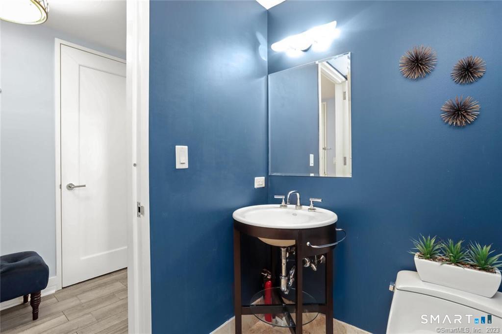 1 Broad Street Unit: 8E