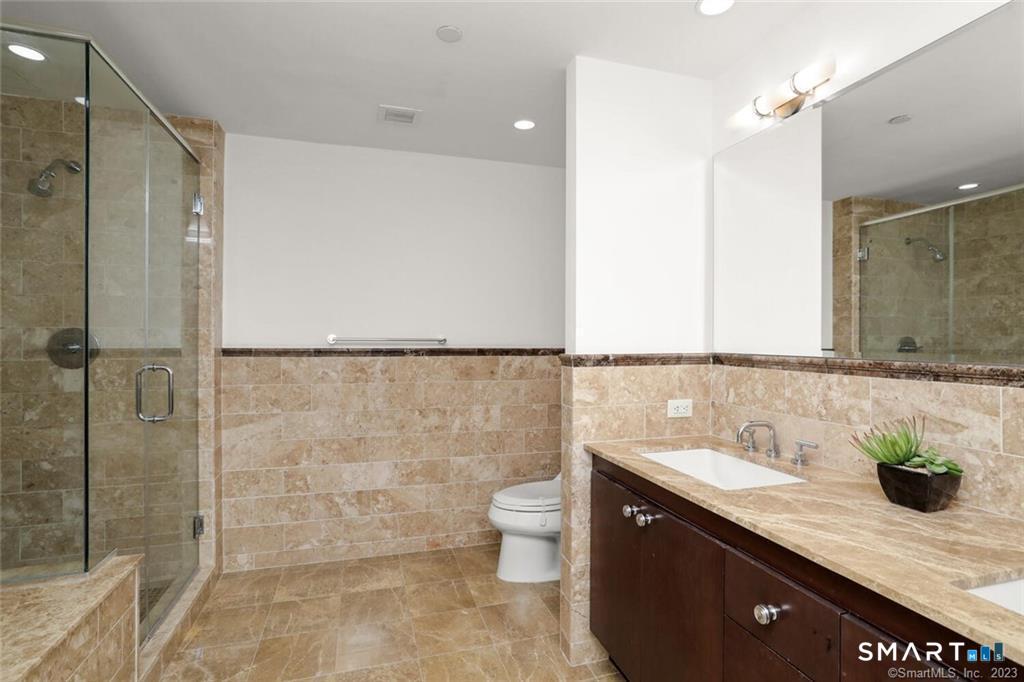1 Broad Street Unit: 8E