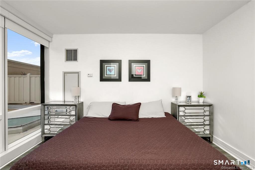 1 Broad Street Unit: 8E
