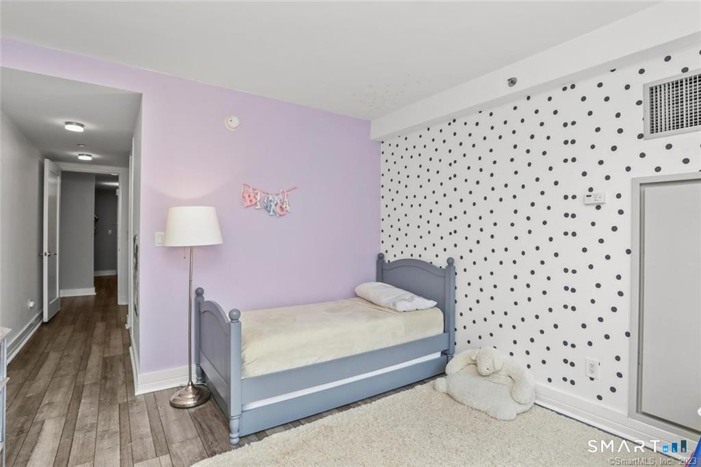 1 Broad Street Unit: 8E
