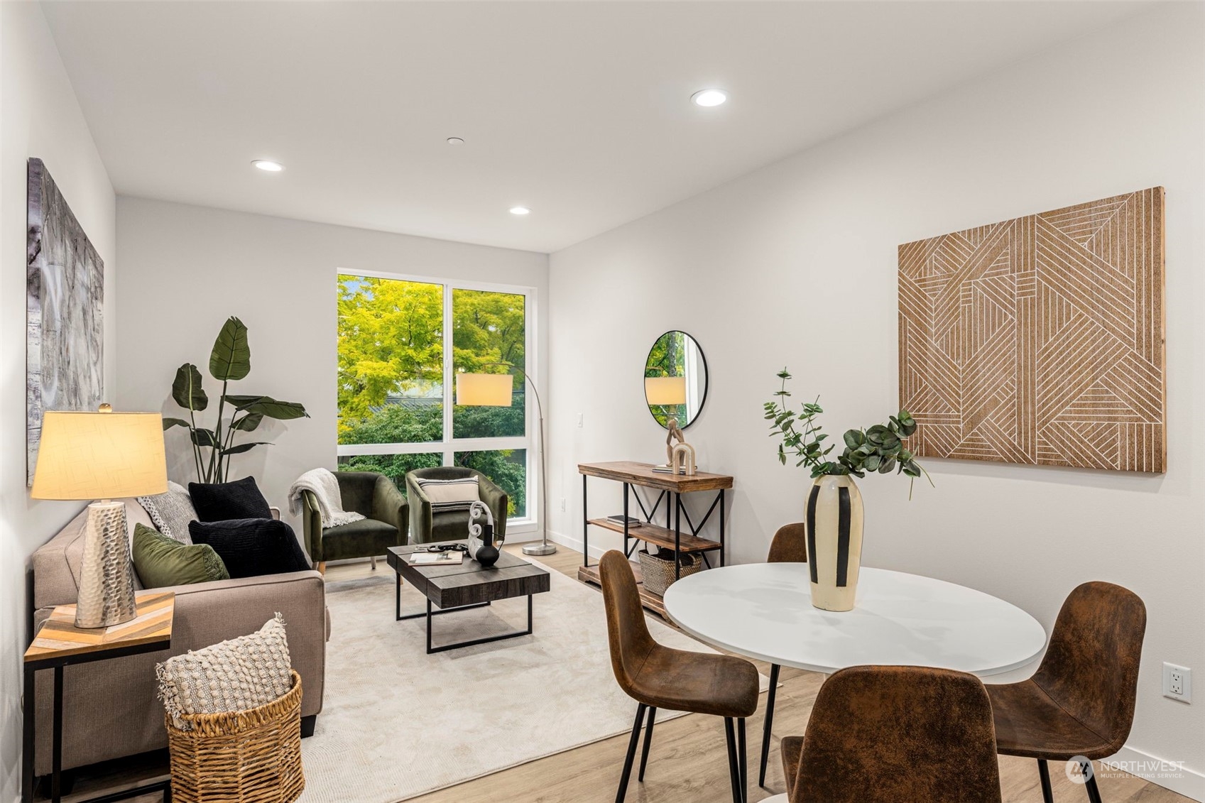 1124 A 13th Avenue
