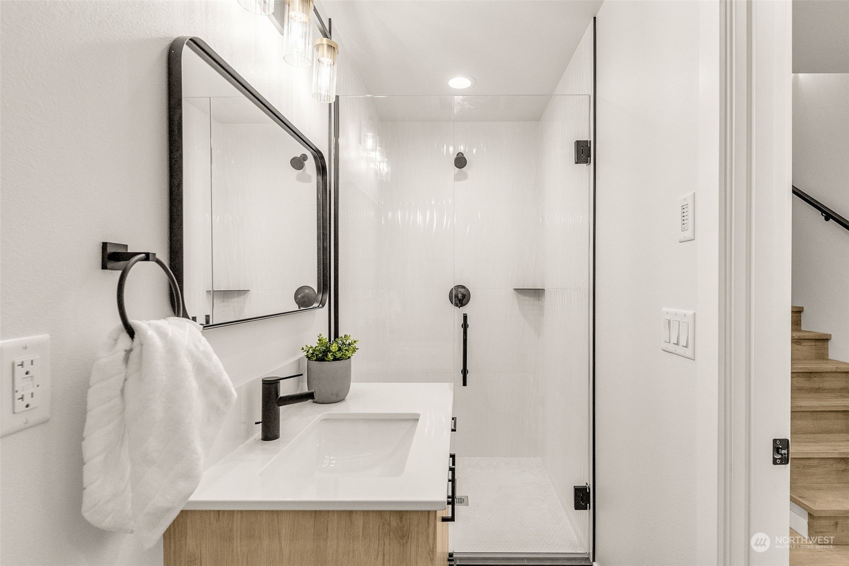 1124 A 13th Avenue