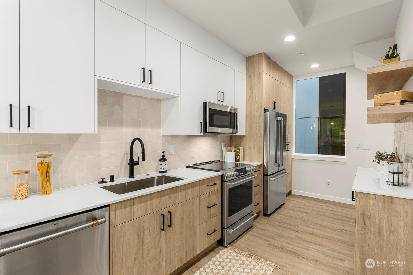 1124 A 13th Avenue