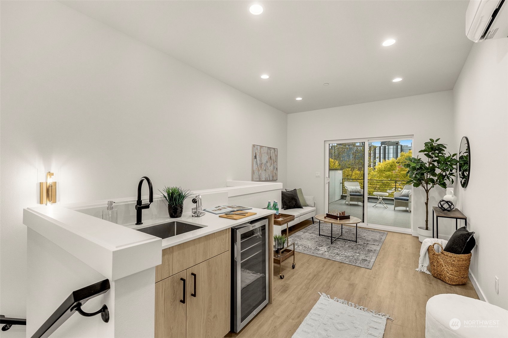 1124 A 13th Avenue