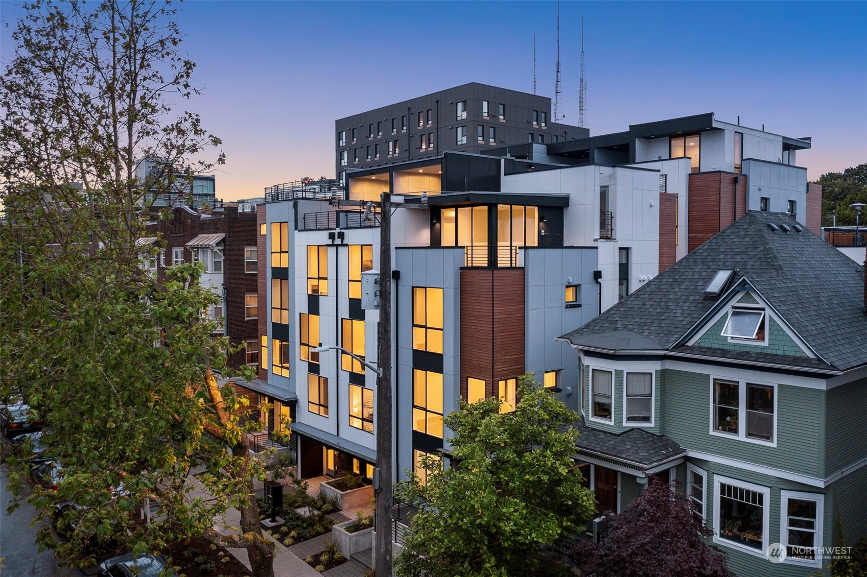 1124 A 13th Avenue