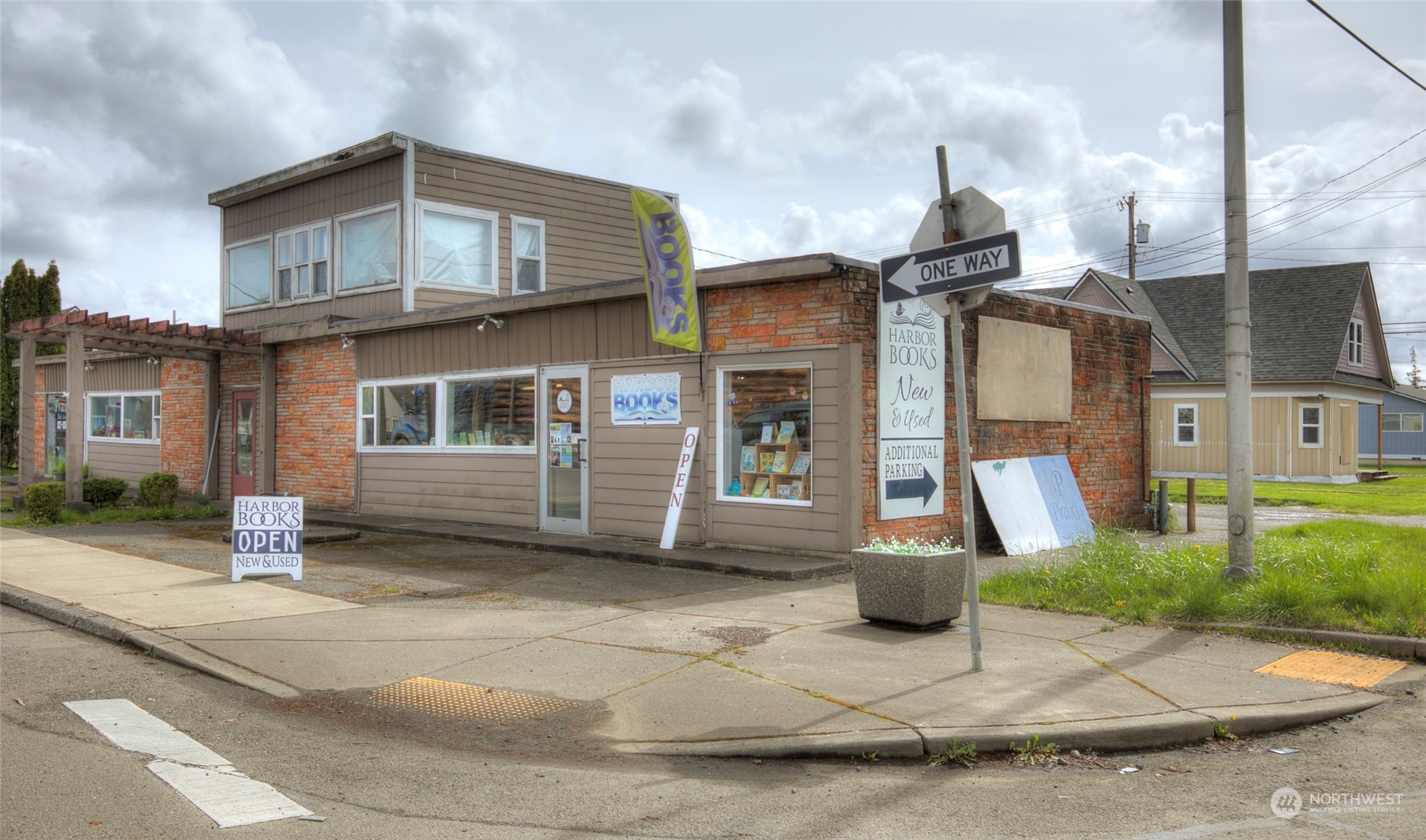 2200 Simpson