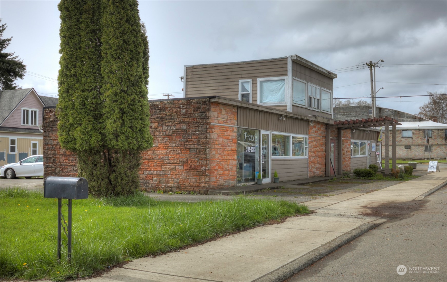 2200 Simpson