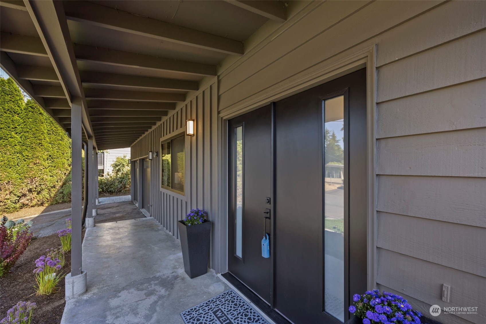 630 13th Way SW