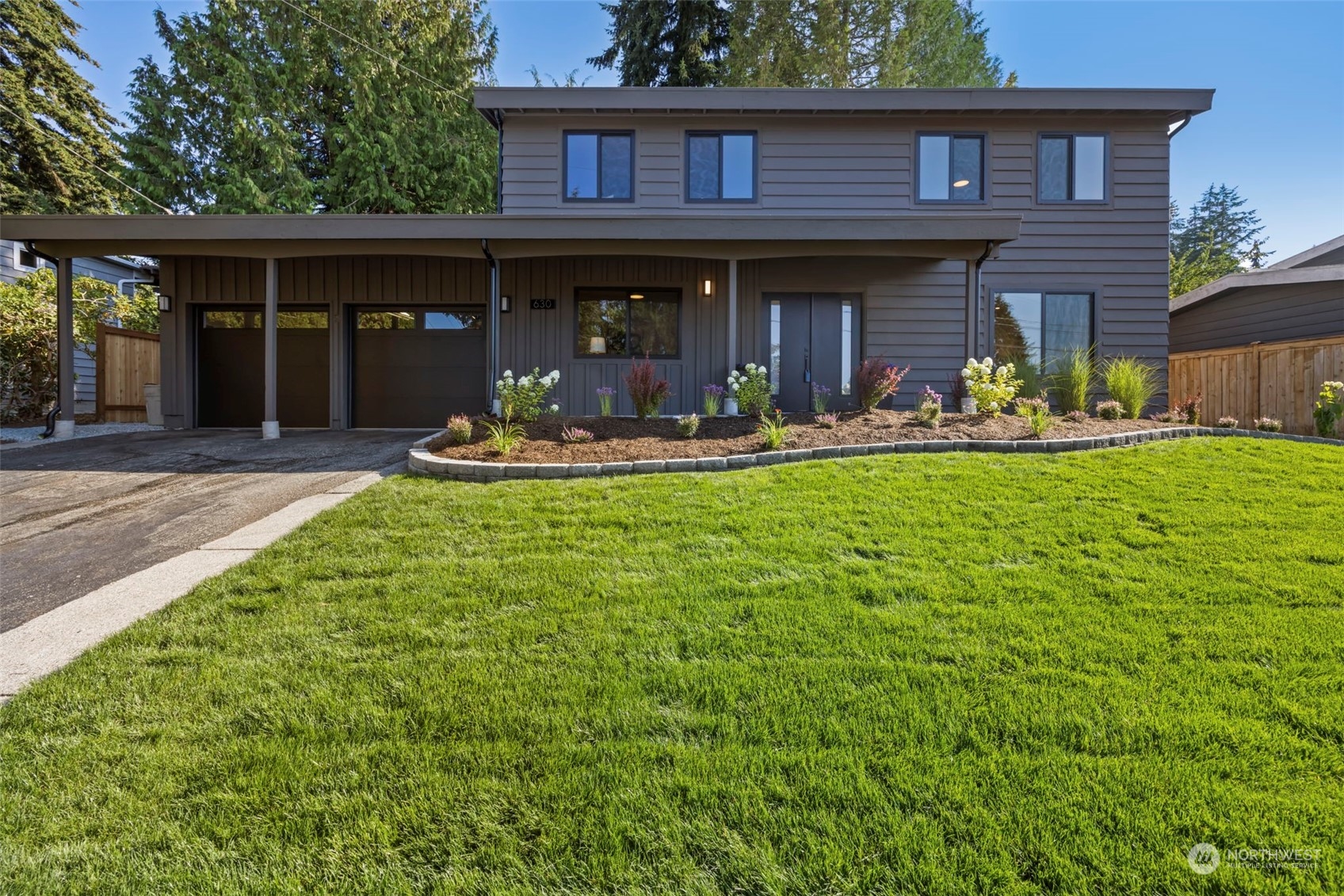 630 13th Way SW