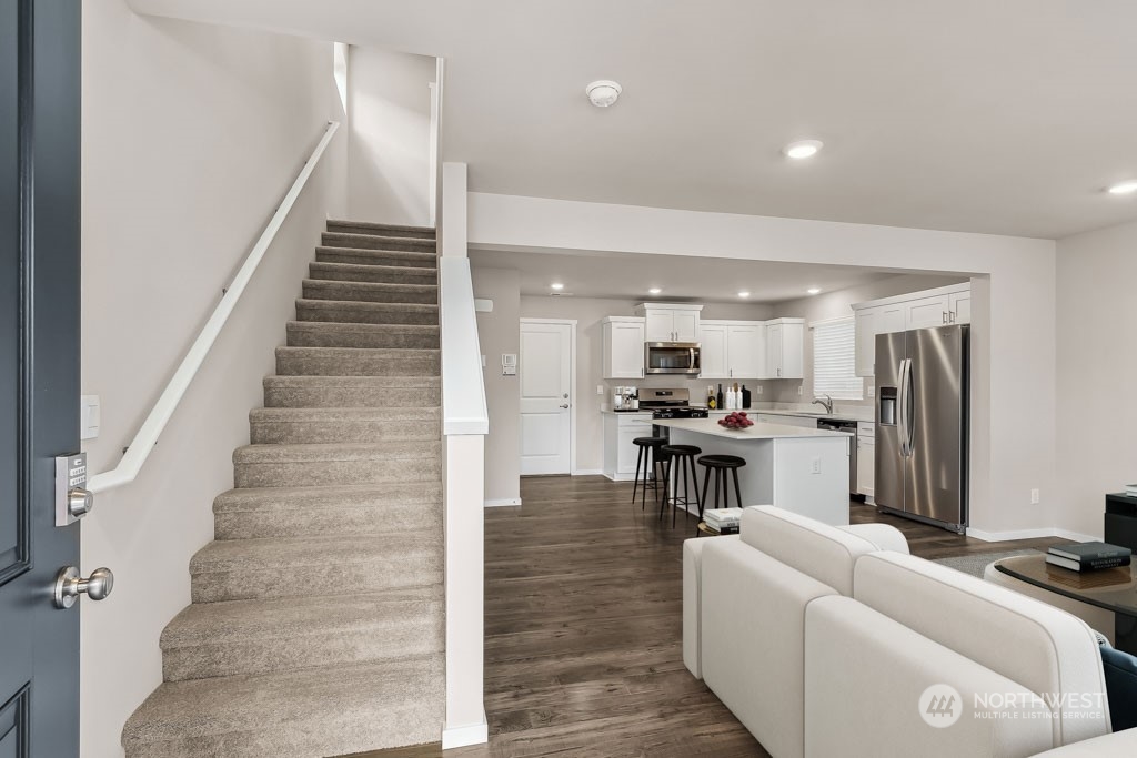 15711 Elm Street E Unit: 0016