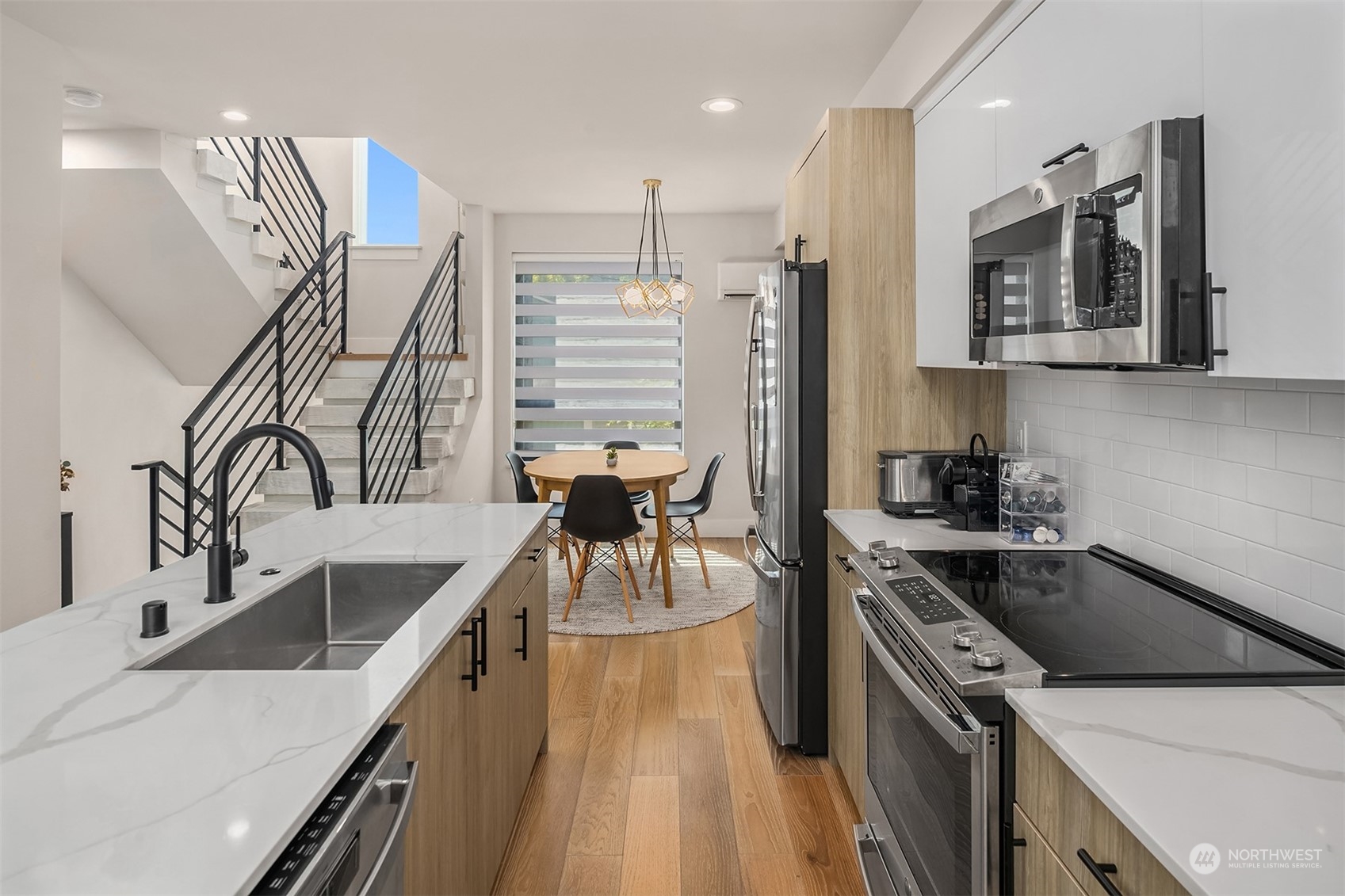 6543 35th Avenue SW Unit: E