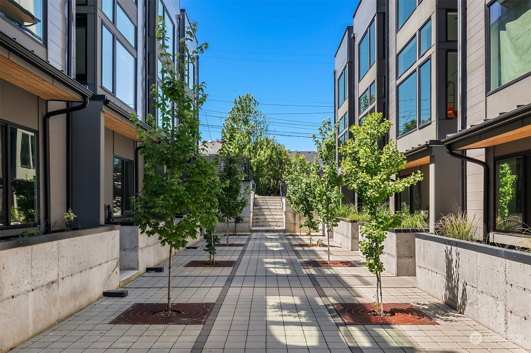 6543 35th Avenue SW Unit: E
