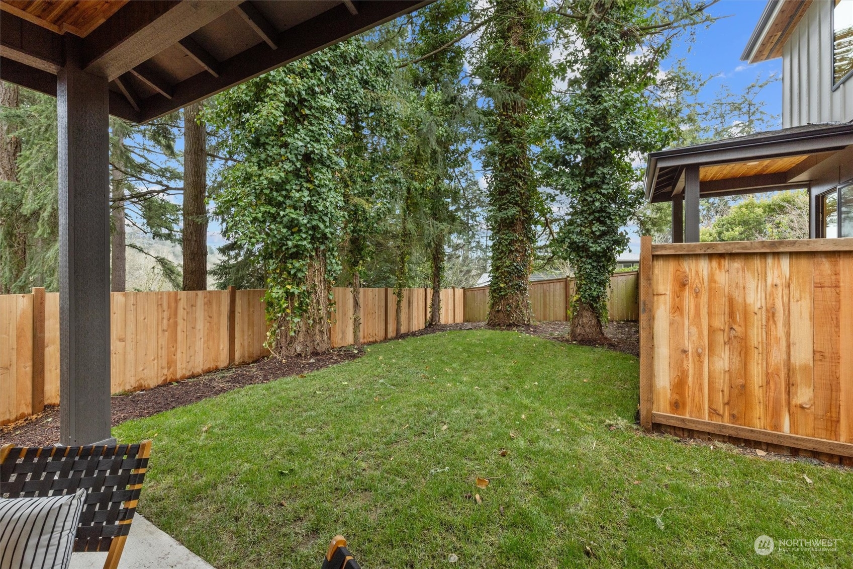 10827 104th Avenue NE