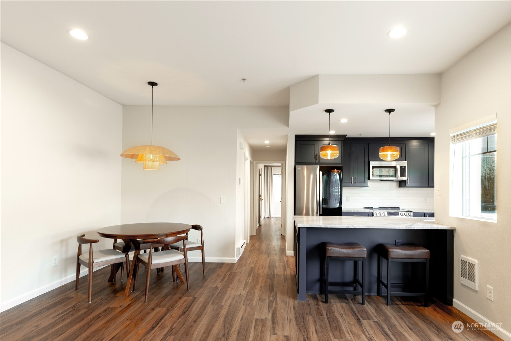 4021 s 222nd pl Unit: 203
