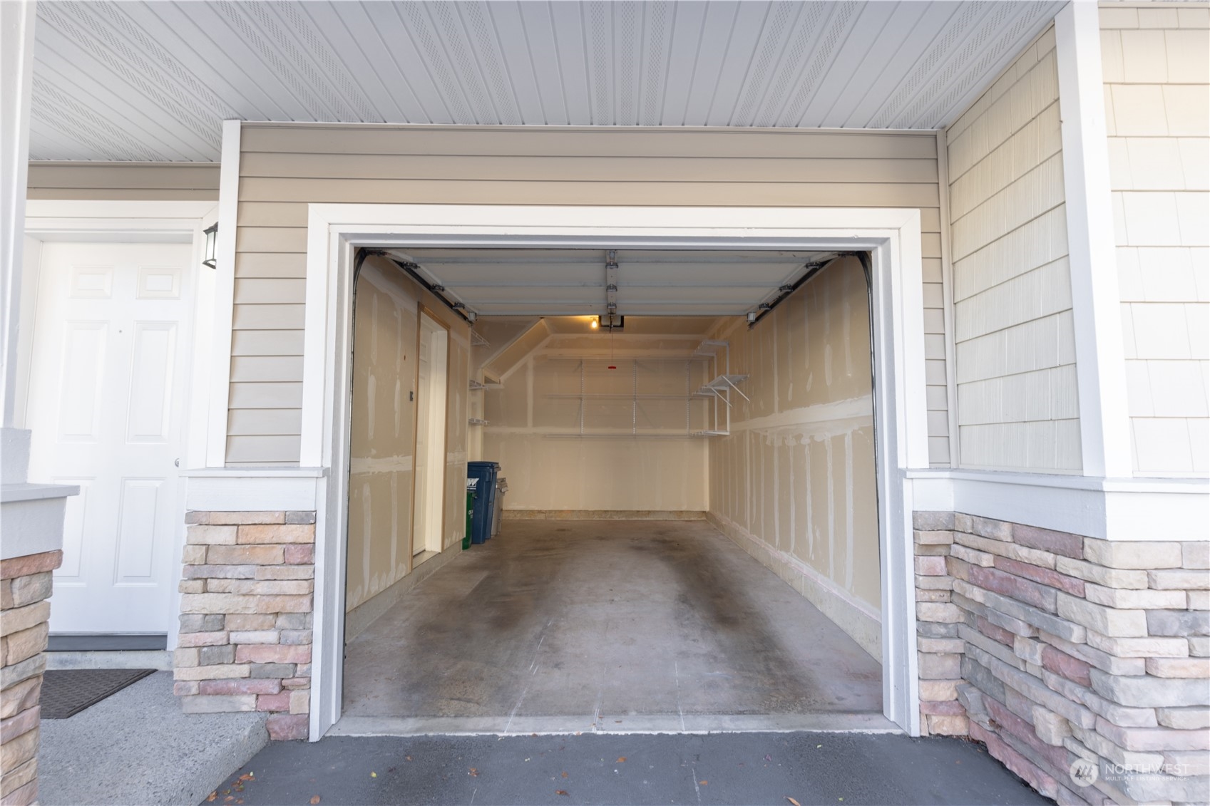 4021 s 222nd pl Unit: 203