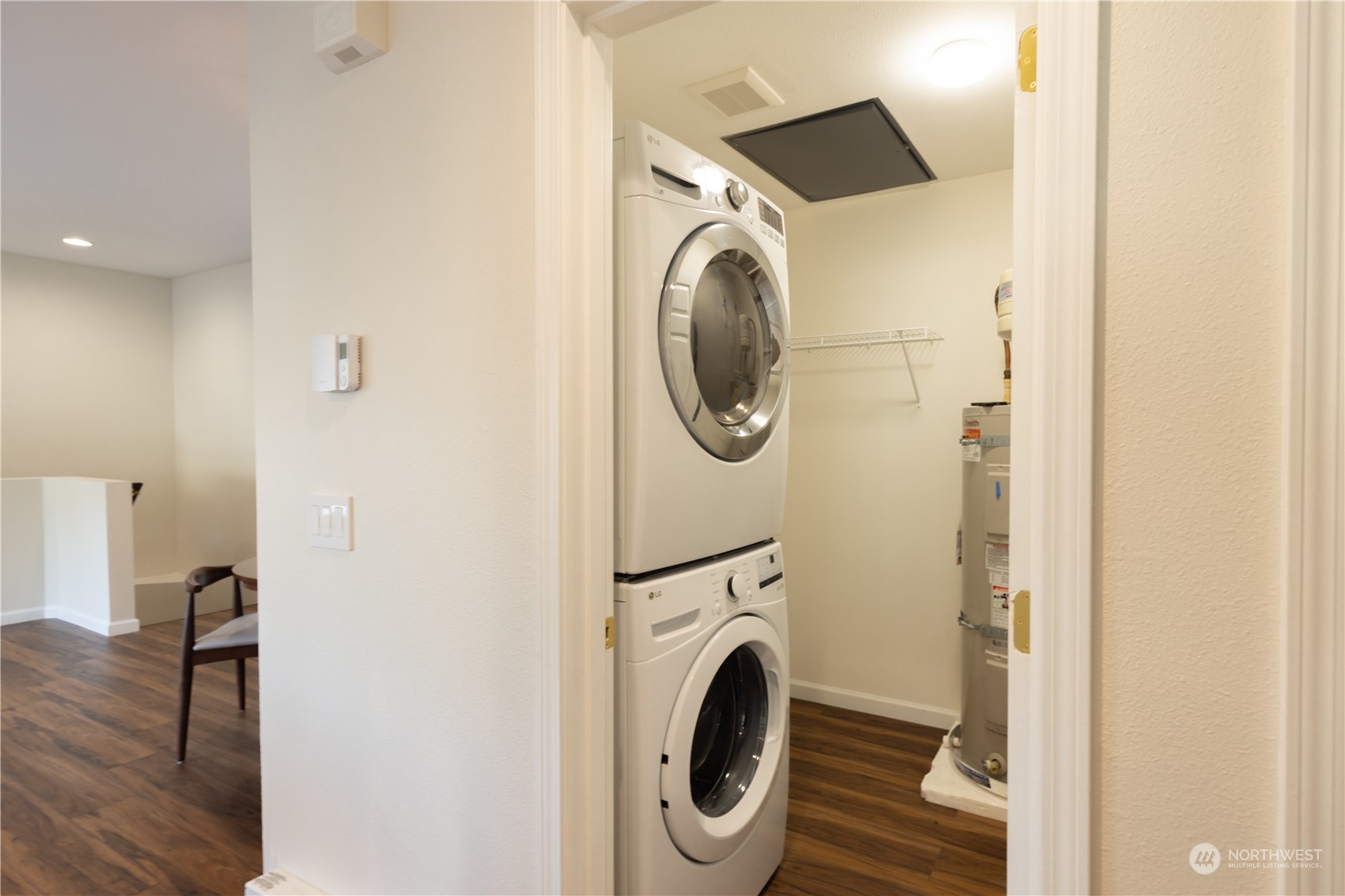 4021 s 222nd pl Unit: 203