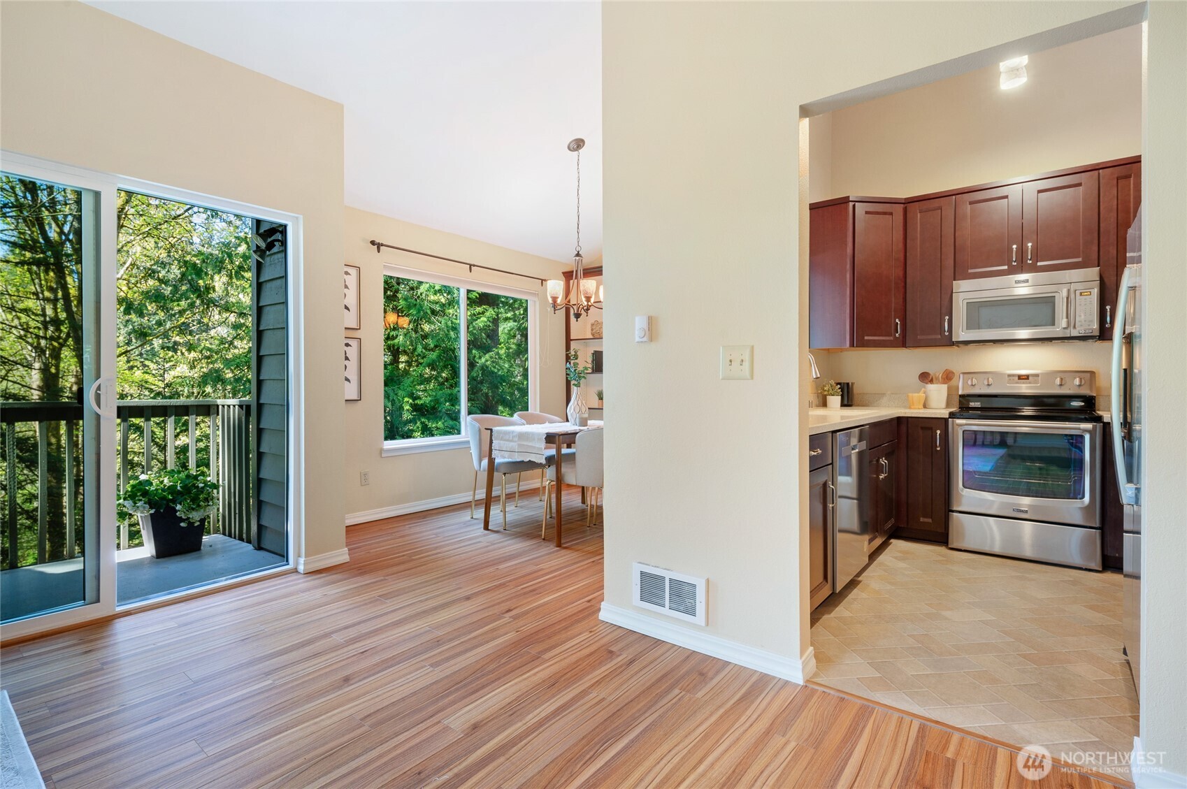 12721 NE 129th Court Unit: F301