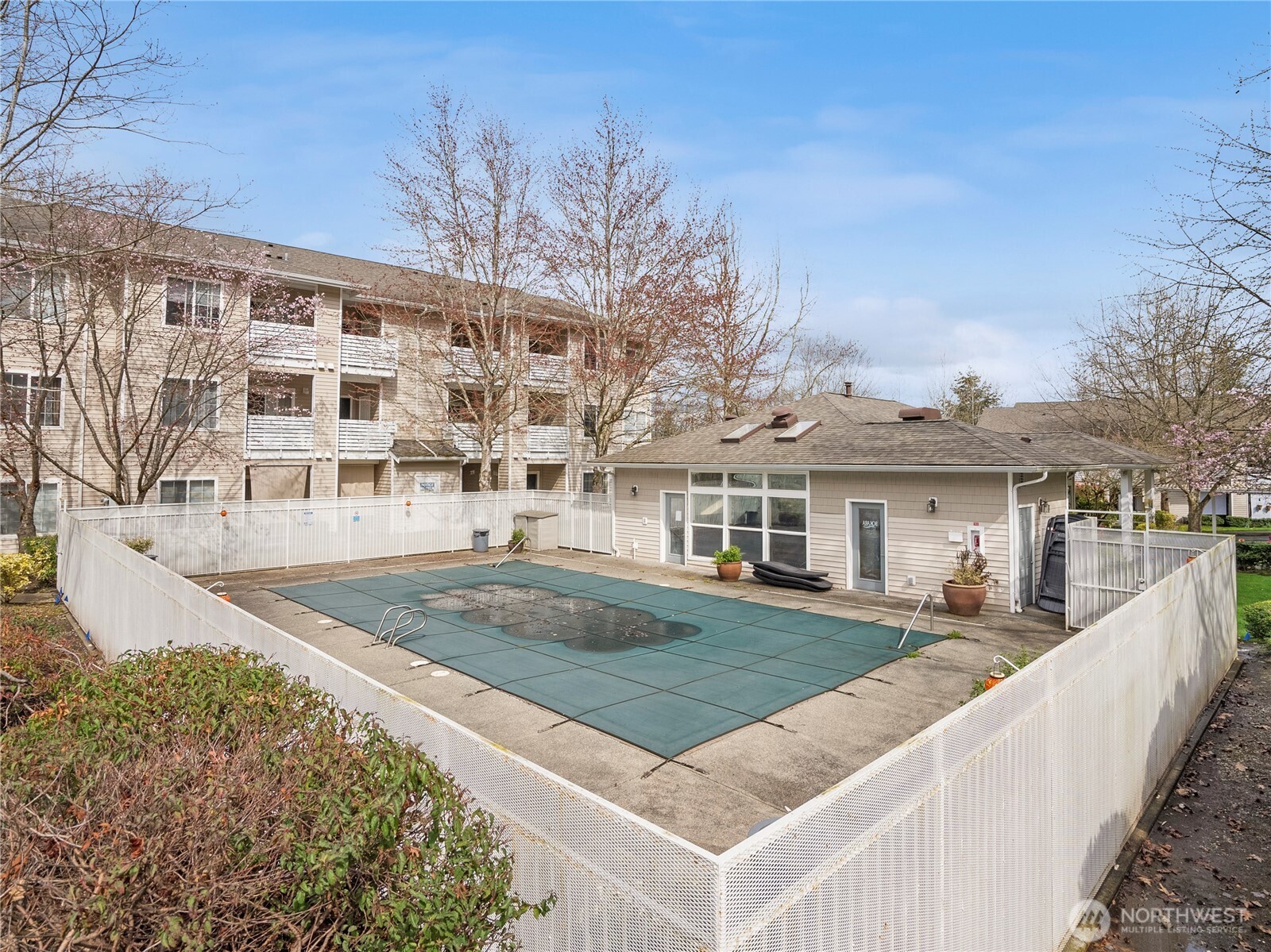 801 Rainier Avenue N Unit: C114