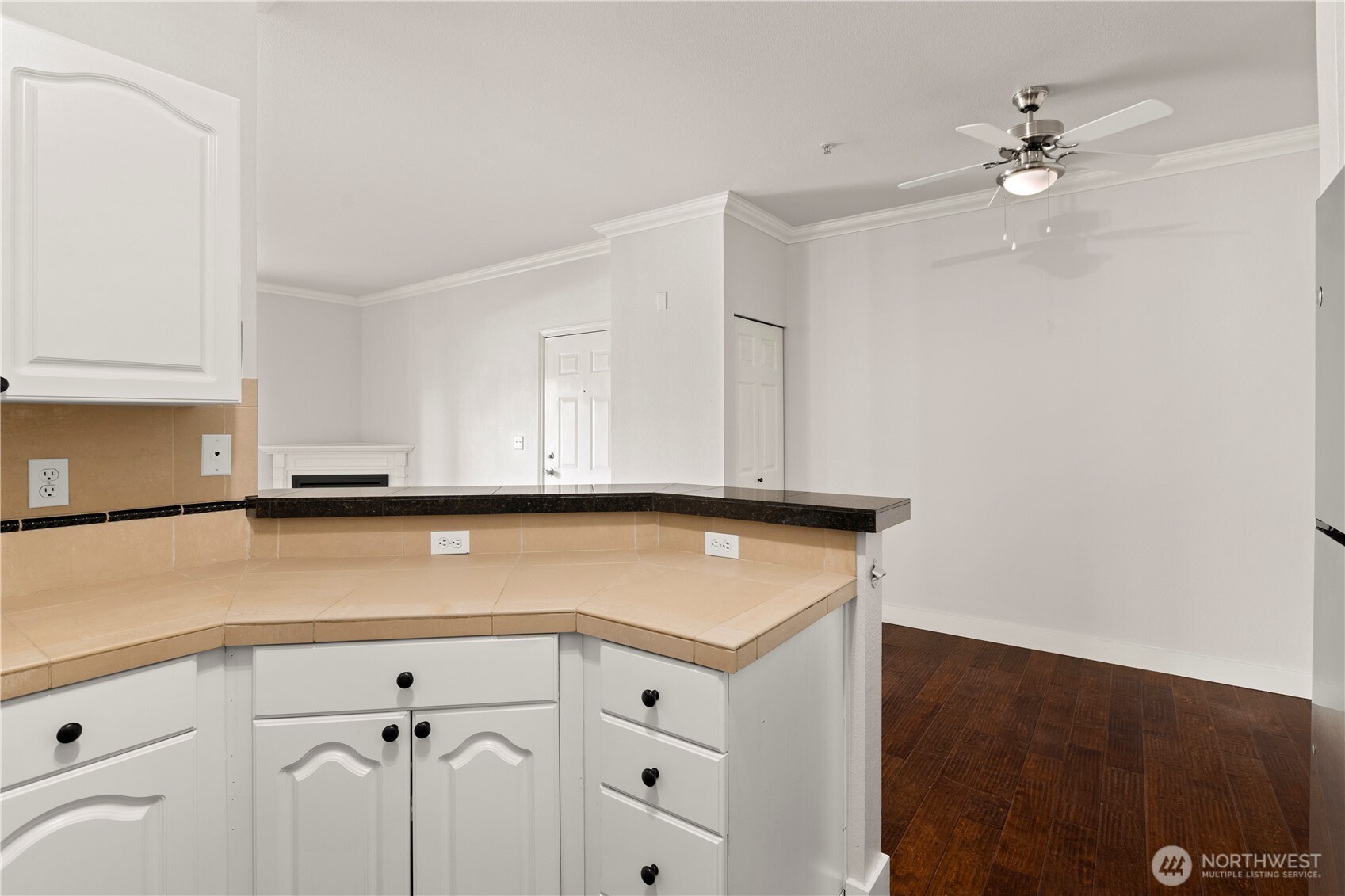 801 Rainier Avenue N Unit: C114