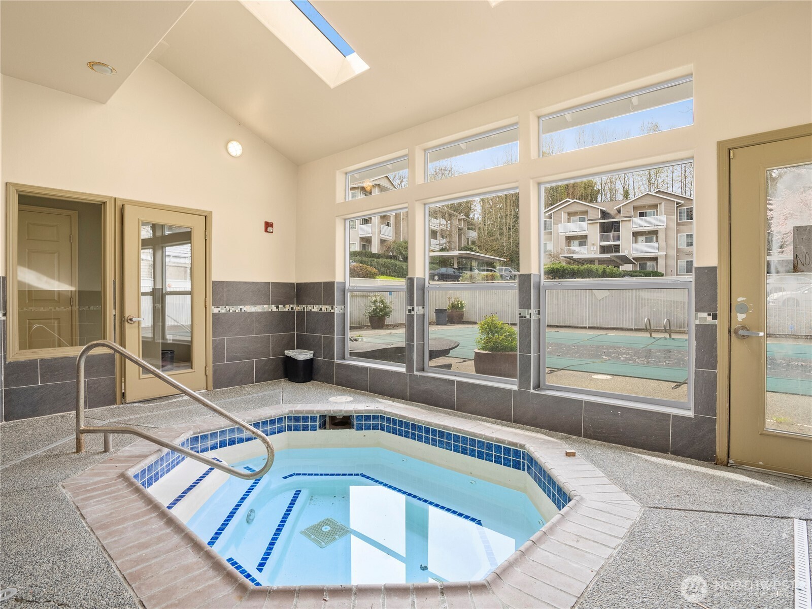 801 Rainier Avenue N Unit: C114