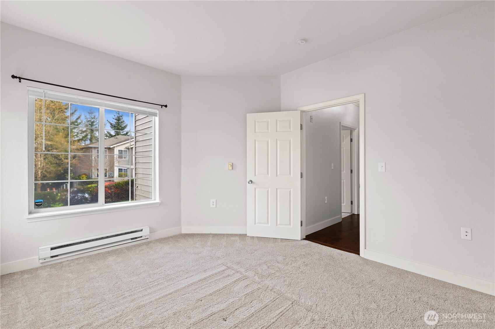 801 Rainier Avenue N Unit: C114